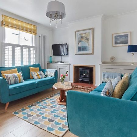 Spacious Coastal Cottage Close To Beach - Bailey Cottage Deal Exterior photo