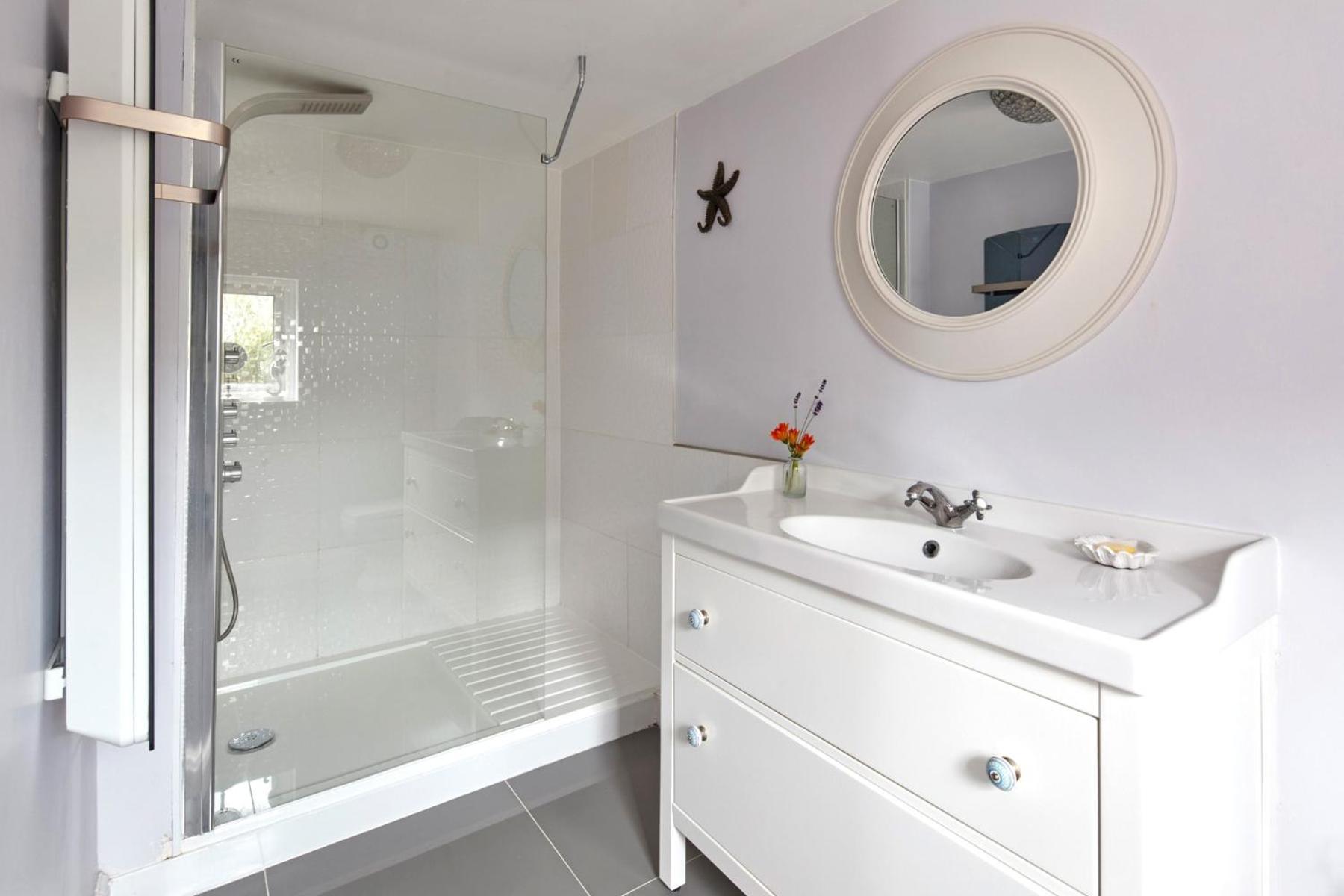 Spacious Coastal Cottage Close To Beach - Bailey Cottage Deal Exterior photo
