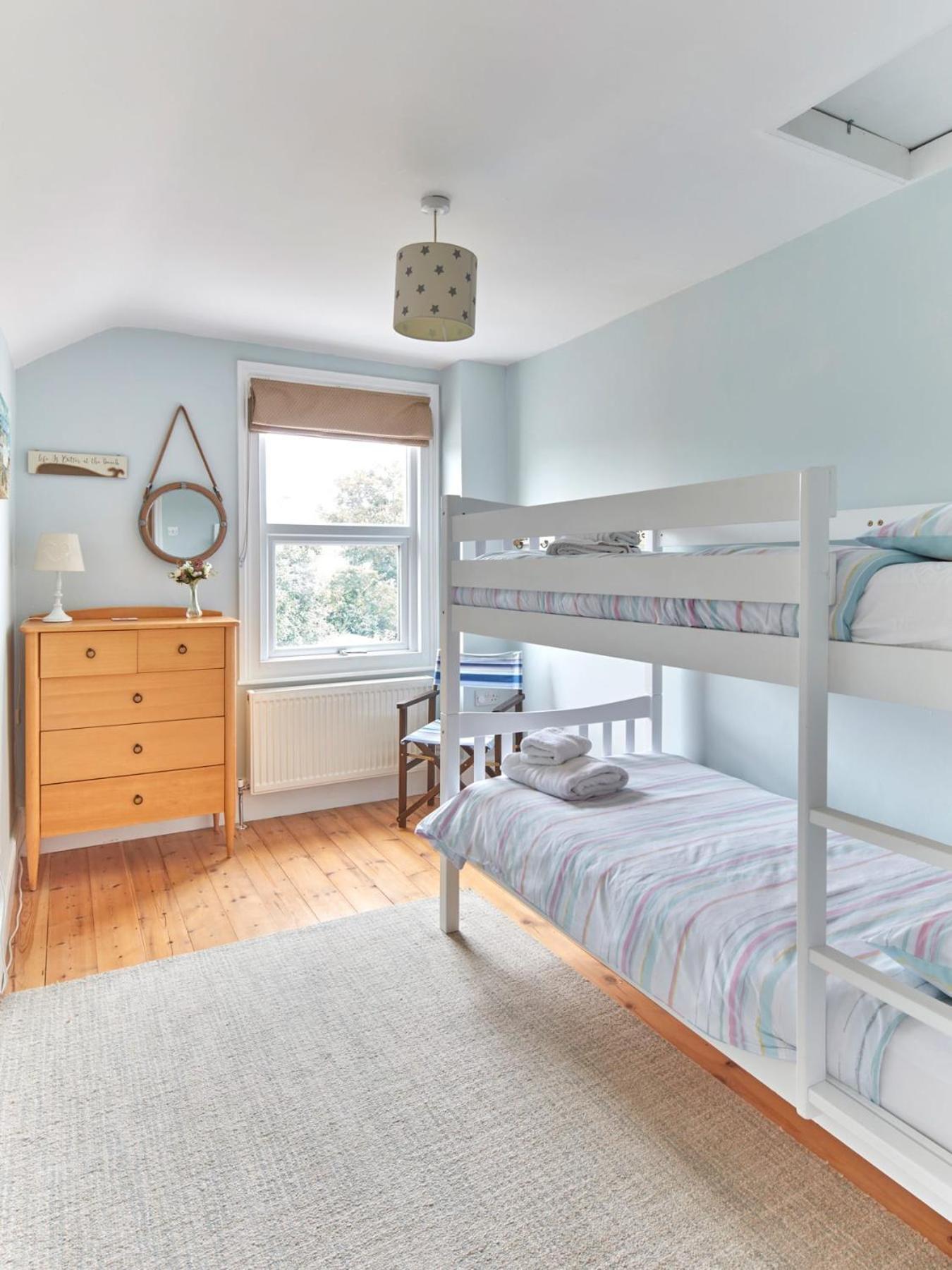 Spacious Coastal Cottage Close To Beach - Bailey Cottage Deal Exterior photo